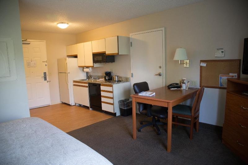 Candlewood Suites Huntersville-Lake Norman Area By Ihg מראה חיצוני תמונה